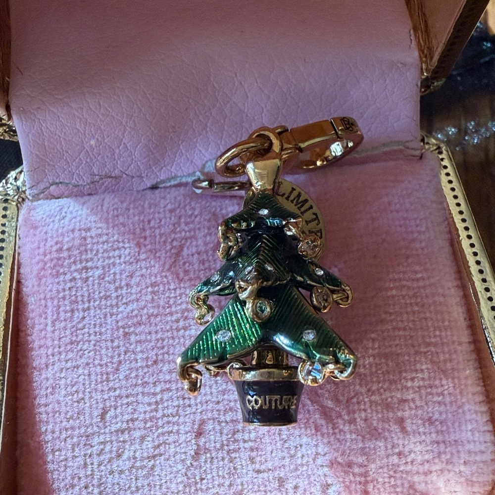 Juicy Couture Christmas Tree Charm - Picture 3 of 5